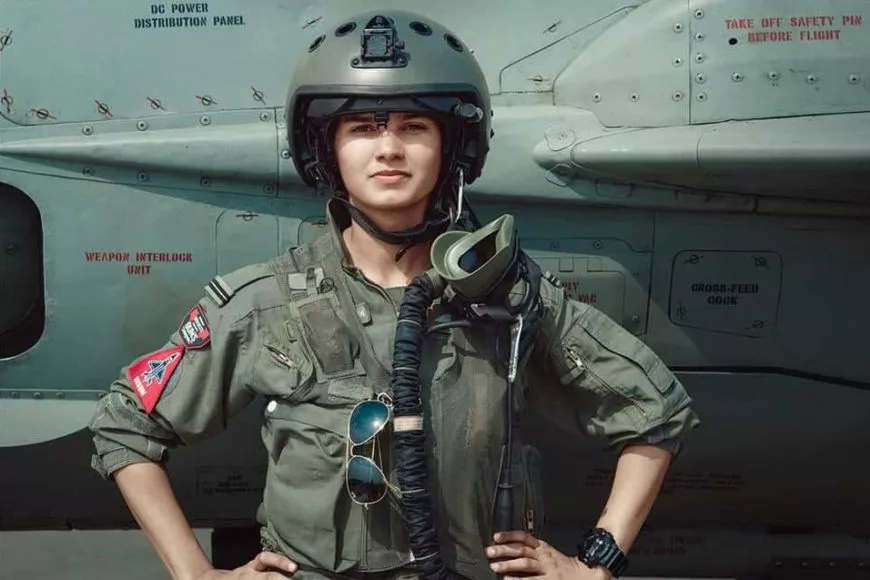 The First Indian Woman to Fly Fighter Jet Avani Chaturvedi